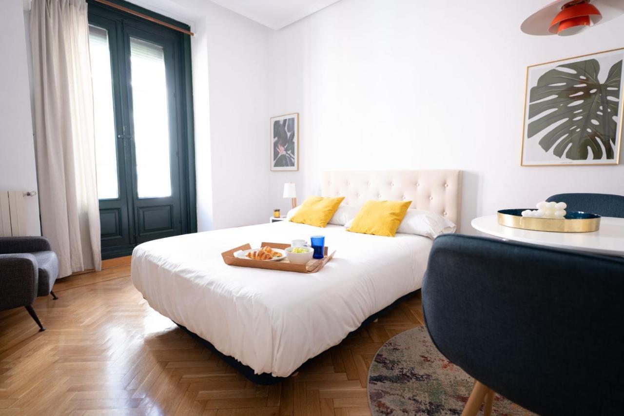 Estudio Calle Del Barquillo Madrid Exterior photo
